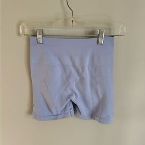 Alphalete Seamless High-Waist Bike Shorts in Light Lavender